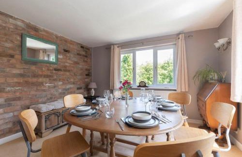 Eastington Casa | Peaceful 3-Bed Cottage in Eastington