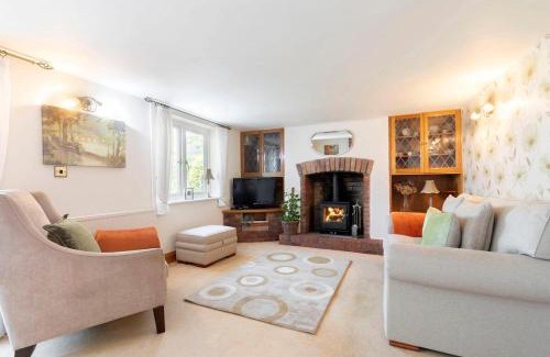 Eastington Casa | Peaceful 3-Bed Cottage in Eastington