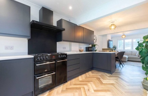 Montpellier Casa | Peaceful 3-Bed Home in Tivoli