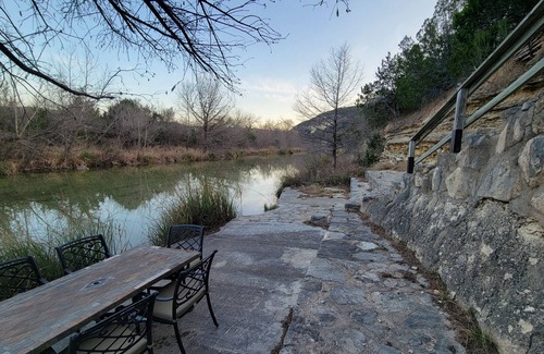 Leakey Cabina | Peaceful 3-bedroom cabin in canyon area north of Leakey