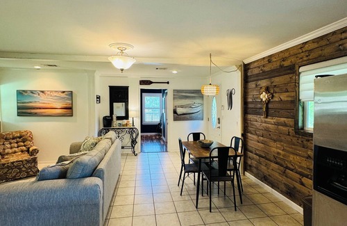 Vancleave Casa | Peaceful 3-bedroom river camp on the Pascagoula River with Private sandbar!