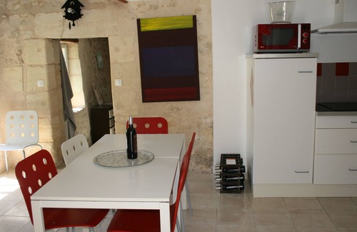 Saint-Andre-de-Cubzac Casa | 3 ESTRELLAS casa de campo totalmente renovado, situado en el corazón de un viñedo