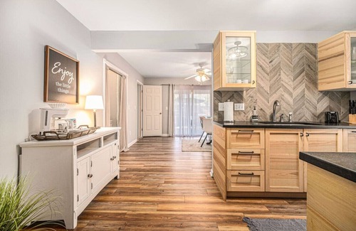 Mount Pleasant Casa | Peaceful 3br/2ba Shem Creek Getaway!