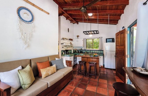 Junquillal Casa | Peaceful 3BR beach retreat w/ private pool, fast WiFi, & AC. Walk to Playa Junquillal. Includes detached casita.
