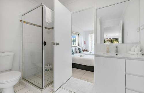 Forest Lake Casa | Peaceful 4BR Retreat in Leafy Forest Lake Setting
