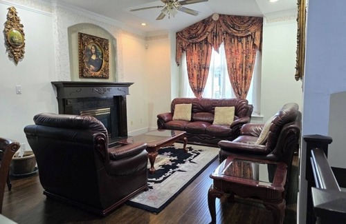 Newton Casa | Peaceful 5-bedroom House with WiFi in Surrey Central