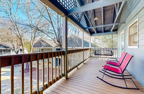 Lake Junaluska Apartamento | Peaceful Abode