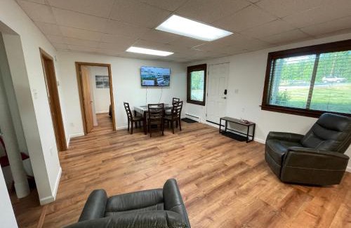 Kalifornsky Apartamento | Peaceful Acres Triplex One - Lighthouse Inn - Soldotna, Alaska