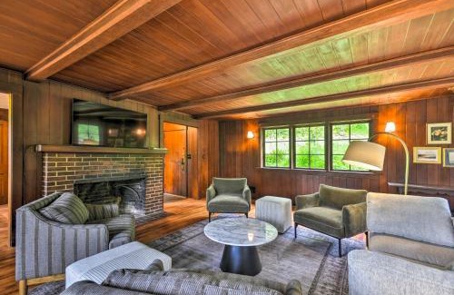 Carver Casa | Peaceful and Elegant Cottage with Riverside View
