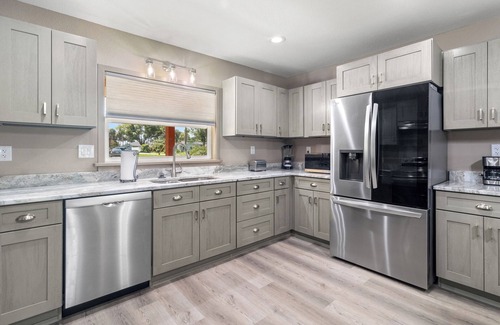 Summerfield Casa | Peaceful and Private Lake Weir Home