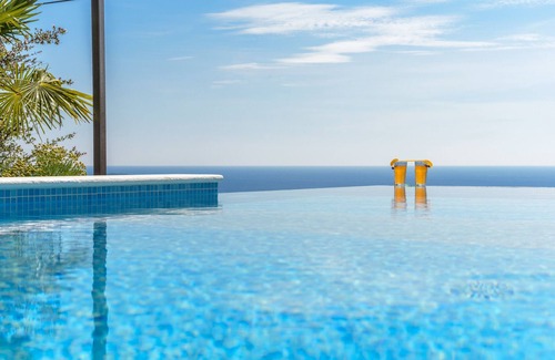 Mlini Casa | Lugar pacífico y tranquilo, con piscina de borde infinito y una hermosa vista