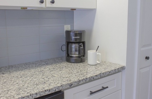 Northside Casa | Peaceful and Quiet Family Getaway near drive-on beach