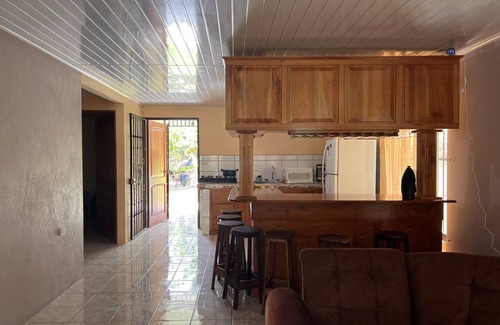 Rivas Casa | Peaceful and quite house just 45 min from beaches!