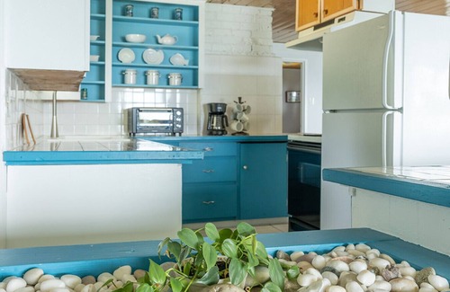 Blaine Casa | Peaceful Beachfront Getaway with Sweeping Water Views