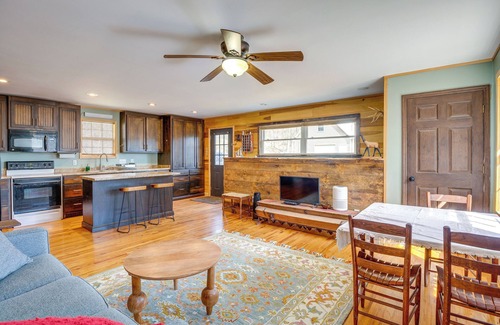 Ardmore Cabina | Peaceful Cabin at Lake Logan w/ Spacious Yard!