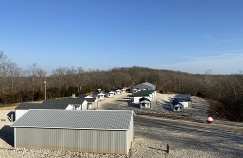 Rocky Mount Cabina | Peaceful Cabin at the Lake of the Ozarks