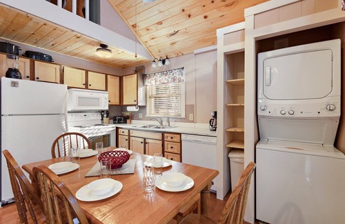 Beech Mountain Cabina | Peaceful Cabin Near Many Activities
