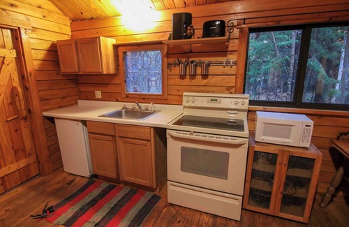Athelstane Cabina | Peaceful Cabin on the Peshtigo River, outdoor adventure dream!