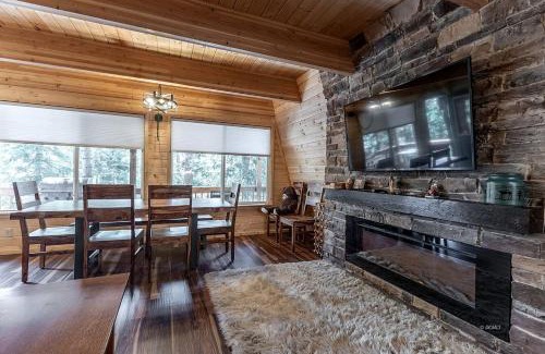 Meadow View Heights Casa | Peaceful Cabin Surrounded by Nature for a Memorable Getaway in Duck Creek Village, Utah