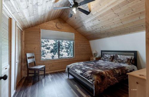 Meadow View Heights Casa | Peaceful Cabin Surrounded by Nature for a Memorable Getaway in Duck Creek Village, Utah