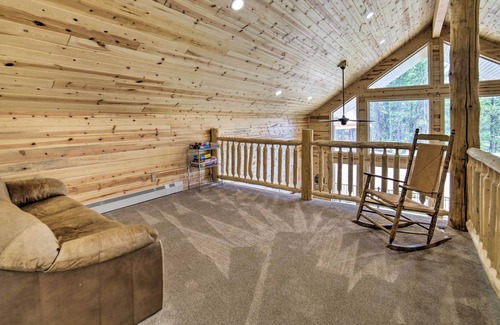 Island Park Cabina | Peaceful Cabin w/ Deck ~ 40 Mi to Yellowstone