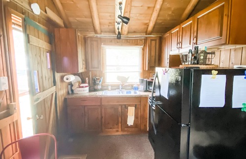 Cheboygan Cabina | Peaceful cabin with Black River frontage in Northern Michigan!