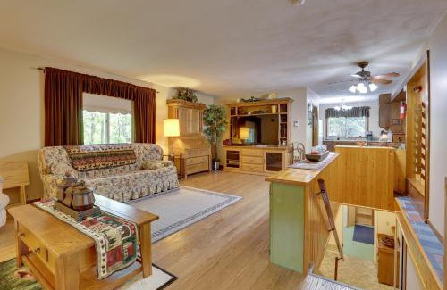 Carrollton Casa | Peaceful Carrollton Retreat with Deck and Fire Pit!