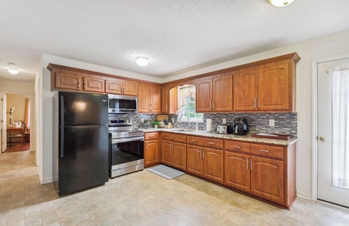 Chatham Casa | Peaceful Chatham Home w/ Grill & Deck