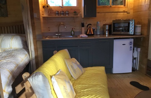 Surlingham Cabina | Peaceful, cosy log cabin, Norfolk Broads village