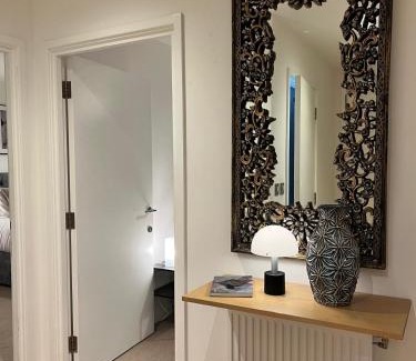 Canary Wharf Apartamento | Peaceful, cosy - modern 2BR - 2Bathroom Flat in Canary Wharf