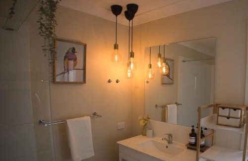 Shailer Park Casa | Peaceful Cottage Conveniently Located