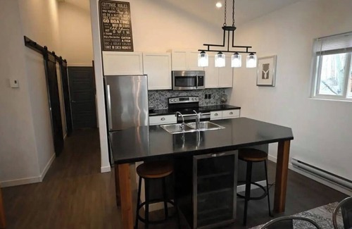 Stenen Cabaña | Peaceful cottage getaway at Good Spirit - 3 bedrooms and 2 bathrooms