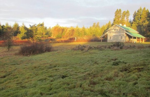 Friday Harbor Cabina | Peaceful Cottage on 15 acre Farm Pprovo-14-0016