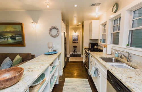 Michigan City Cabaña | Peaceful Cottage/Private Parking & Backyard/Strong WiFi/Walk to Sheridan Beach!