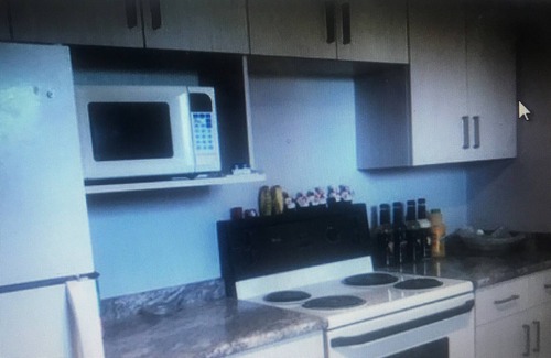 Morden Casa | Peaceful Country Home Away From Home in the Beautiful Pembina Hills Valley, Mbca
