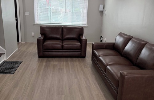Queens Casa | Peaceful cozy 3-bedroom house with AC in Queens.
