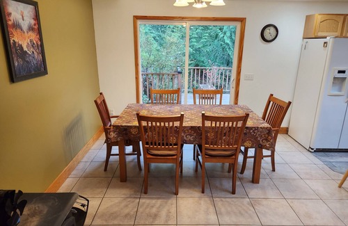 Duvall Casa | Peaceful Dog-Friendly Home on 10 Acres with Office, Porch & Laundry