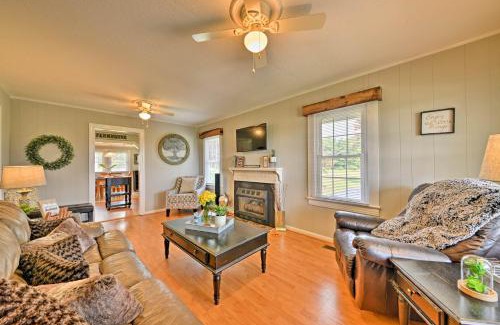 Elkin Casa | Peaceful Elkin Vacation Rental about 17 Mi to Mt Airy!