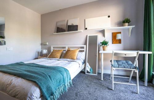 Grand Canal Dock Casa | Peaceful Ensuite Room in Dublin