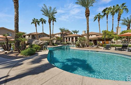 Tempe Apartamento | Peaceful Escape - 5 Min to DT - King Bed,WiFi,Park -2041