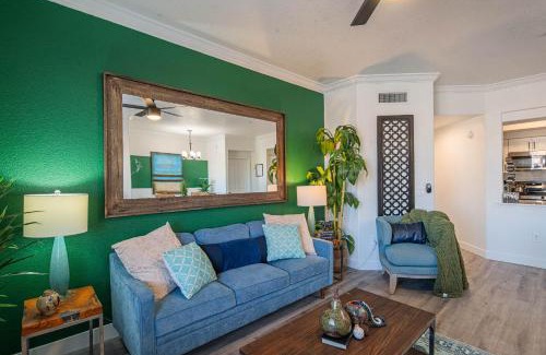 Tempe Apartamento | Peaceful Escape - 5 Min to DT - King Bed,WiFi,Park -2041