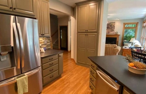 Niles Casa | Peaceful Escape, near Notre Dame & Lake Michigan!