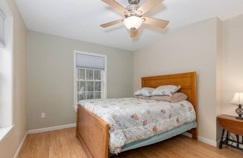 Holden Casa | Peaceful Escape On Davis Pond | 3 Beds | Sleeps 6