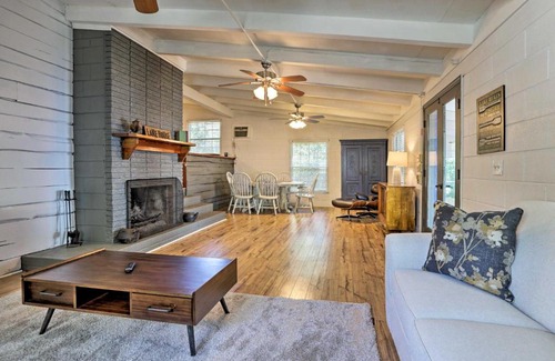 Quincy Casa | Peaceful Escape with Boat Dock on Lake Talquin!