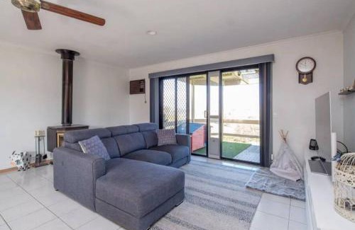 Melbourne Casa | Peaceful FarmHouse stay next to Bacchus Marsh Town