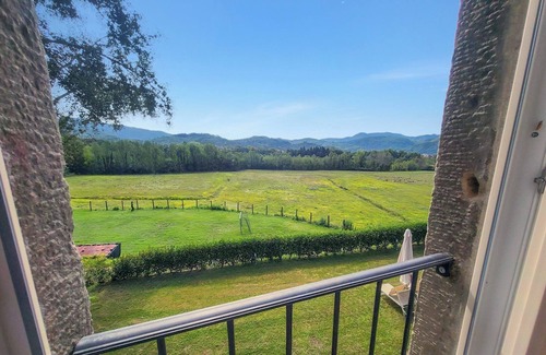 Castiglione di Garfagnana Villa | 3 dormitorios, 2 baños, vistas, paseo al pueblo, wifi, piscina privada