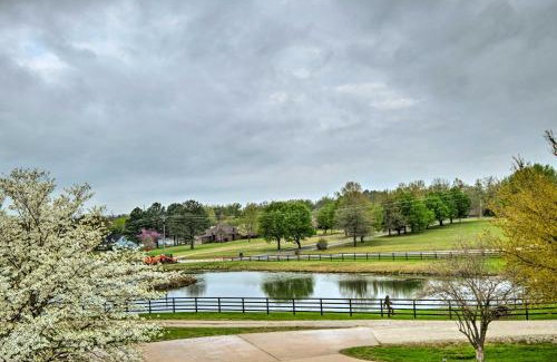Fayetteville Casa | Peaceful Fayetteville Getaway - Pets Welcome!