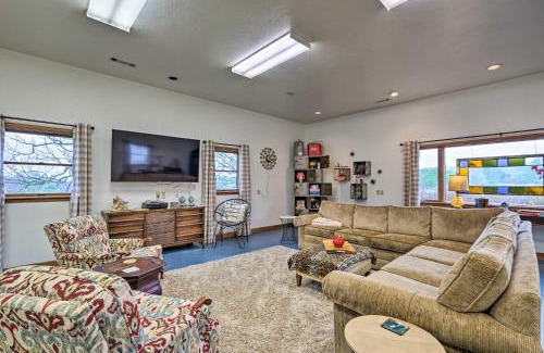 Fayetteville Casa | Peaceful Fayetteville Getaway - Pets Welcome!