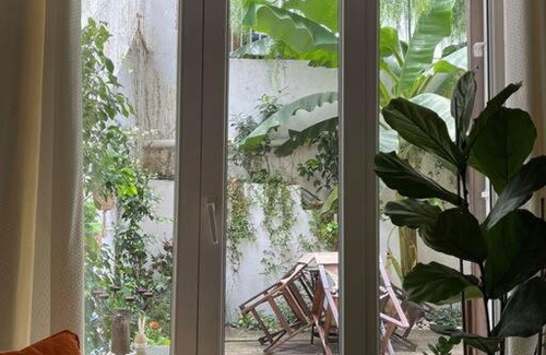 Palaio Psychiko Apartamento | Peaceful flat with lovely garden