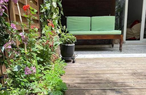 Palaio Psychiko Apartamento | Peaceful flat with lovely garden